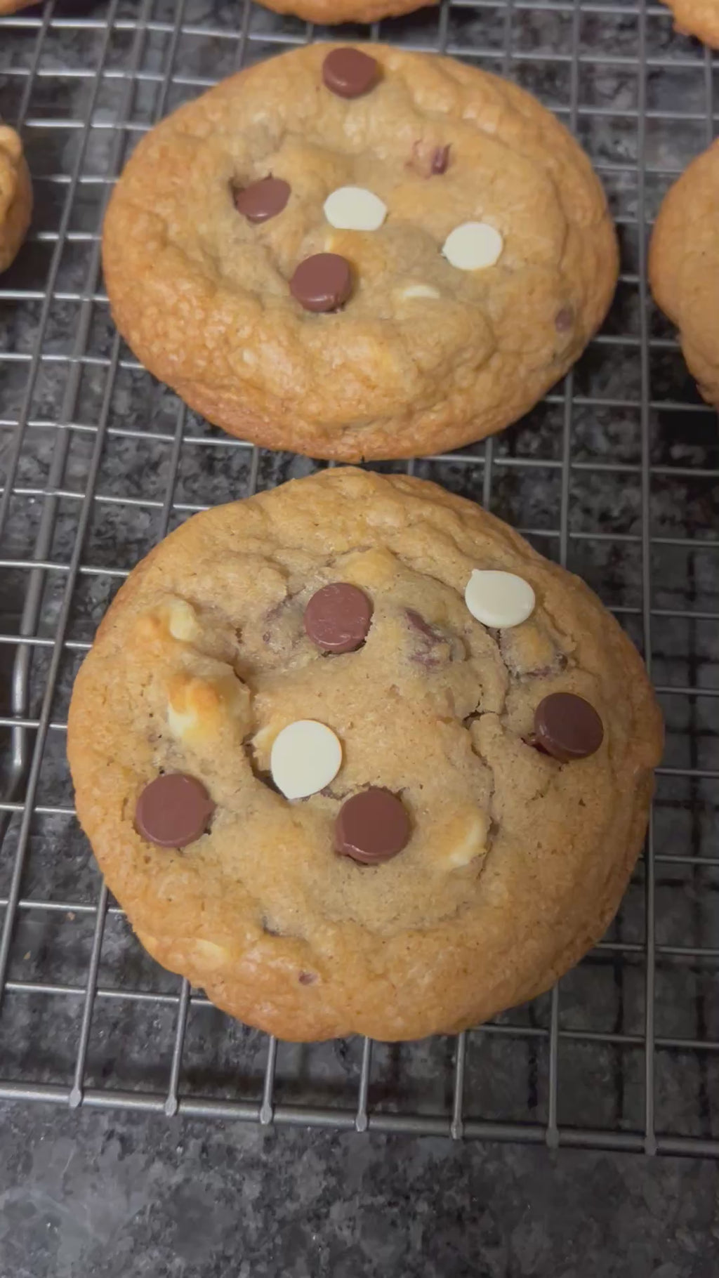 Ebony & Ivory (Dark & White Chocolate Chips)